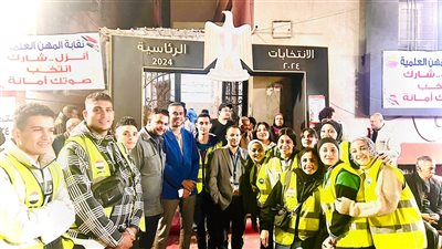 محمود المملوك وقيادات القاهرة 24 يدلون بأصواتهم في انتخابات الرئاسة