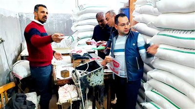 ضبط 17 طن سكر خاص بمبادرة مكافحة الغلاء قبل بيعه في السوق السوداء بالبحيرة