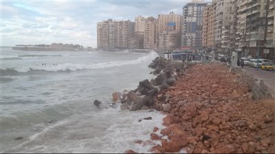 طقس غائم نسبيًا في الإسكندرية رغم تحسن الأحوال الجوية