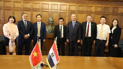 غرفة الإسكندرية التجارية تستقبل وفدًا فيتناميًا لبحث سبل التعاون