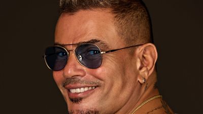 عمرو دياب يستعد لطرح ألبومه الجديد مكانك