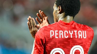 بيرسي تاو: الأهلي لا يعاني مثلما يتخيل البعض.. ونحترم اتحاد جدة 