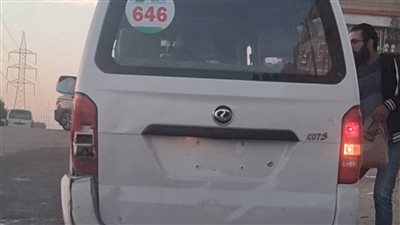 باعة جائلين وسير عكس الاتجاه وطرق غير ممهدة.. الإهمال يضرب منطقة حدائق الأهرام | فيديو وصور