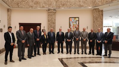 أبرزهم إبراهيم محلب.. وزير التعليم العالي يعلن اختيار رموز وطنية لرئاسة مجالس أمناء 5 جامعات أهلية