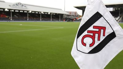 فولهام يعلن إصابة 2 من لاعبيه بفيروس كورونا