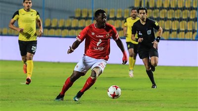 أجايي يوجه رسالة لربيع ياسين (صورة)