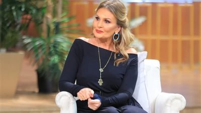 يسرا تنعي حسن حسني: “مفتقداك أنت وعلاء ولي الدين في حياتي” (صورة)