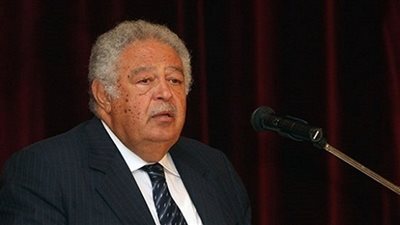 “نقيب المحامين” يتقدم ببلاغ بشأن جرائم غسيل أموال تمت في النقابة