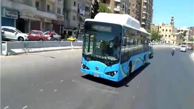 تعرف على خطوط سير الأتوبيسات الكهربائية وأسعار التذاكر بمحور المحمودية بالإسكندرية