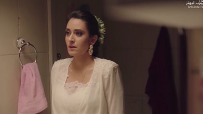 أحداث أول ثلاث حلقات من مسلسل ليه لأ بطولة أمينة خليل (فيديو)