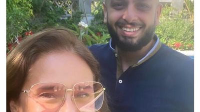 نيللي كريم تعلن عن عمل يجمعها بالكاتب أحمد مراد (صورة)