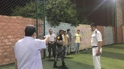 غلق مقهى وملعب كرة قدم لمخالفتهما قرار الحظر في سوهاج