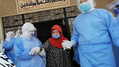 أكبر مُعمرة في مصر بعد تعافيها من كورونا: ربنا يخلي السيسي (فيديو)