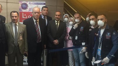 وزير الطيران يتفقد شركة مصر للطيران للخدمات الجوية
