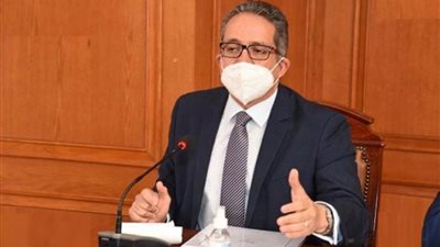 إيقاف مدير فندق بالعين السخنة عن العمل بسبب التقصير في رعاية النزلاء