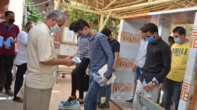 لإصابتهم بفيروس كورونا.. اعتذار 3 ملاحظين بلجنة في اليوم الأول من امتحانات الثانوية بالأقصر