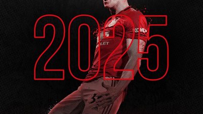 رسميًا.. مانشستر يونايتد يعلن تجديد عقد سكوت ماكتومناي حتي 2025