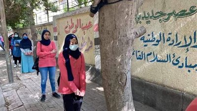 التعليم تستدعي معلمين من إجازتهم الاستثنائية للمشاركة في عملية تنظيم طلاب الثانوية العامة