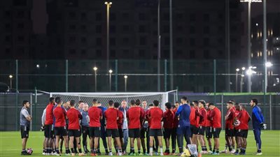 مران خفيف للاعبي الأهلي قبل ساعات من انطلاق مباراة اتحاد جدة