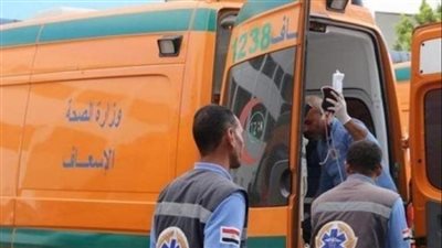 كانوا بيغيروا الكاوتش.. تفاصيل مصرع 4 أشخاص في تصادم سيارتي نقل على طريق السويس | بث مباشر