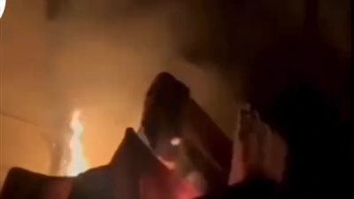 إشعال النار داخل المسجد الأقصى.. والأزهر يحذر: اليهود يتحدون ملايين المسلمين | فيديو 