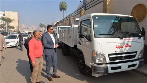 محافظ الدقهلية يتسلم