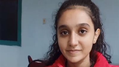 طالبة من قنا تفوز بالمركز الثاني عالميًا في مسابقة الروبوت بكوريا الجنوبية: نفسي أدخل كلية الذكاء الاصطناعي | بث مباشر