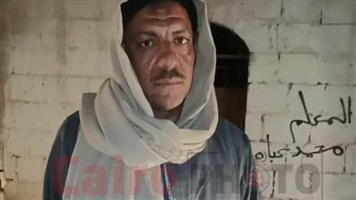 33 سنة مع الأموات.. قصة عم جمال الحفار أقدم تُربي بالمنيا: مش بخاف الموت والقبور كلها أسرار