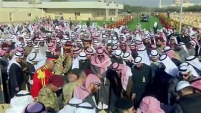 مراسم دفن جثمان أمير الكويت الراحل في مقبرة الصليبخات | صور