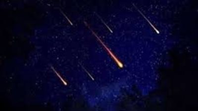 تشاهد بالعين المجردة.. زخة شهب الدب الأصغر تحدث في سماء مصر خلال أيام 