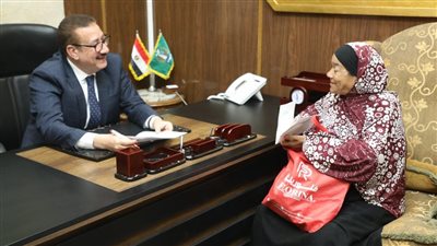 محافظ المنوفية يقدم مساعدات عاجلة لحالات إنسانية ويوجه بفحص شكاوى المواطنين
