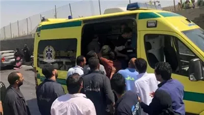 مصرع وإصابة 4 أشخاص في انقلاب سيارة على طريق السلوم مطروح