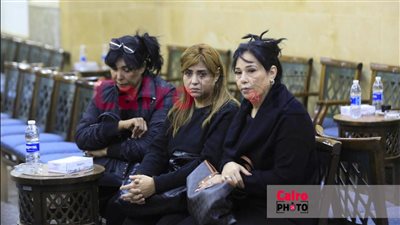 فردوس عبد الحميد والسبكي ووفاء مكي أبرز الحضور في عزاء المخرج أحمد البدري | فيديو