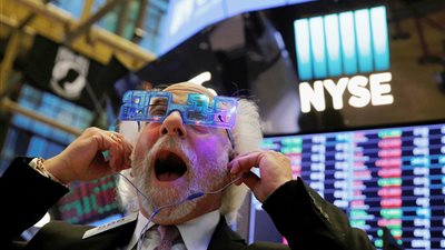 الأسهم الأمريكية تخسر أكثر من تريليوني دولار بسبب رسوم ترامب الجمركية