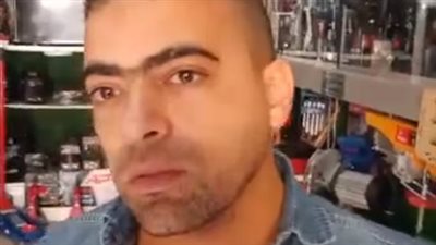 قضيتنا واحدة.. صاحب محال تجارية بالإسكندرية يقاطع منتجات أجنبية من أجل غزة: متأثرناش وربنا عوضنا | بث مباشر 