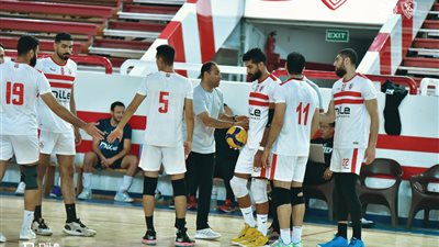 تهديد بالرحيل.. أزمة في ألعاب الصالات بنادي الزمالك | خاص