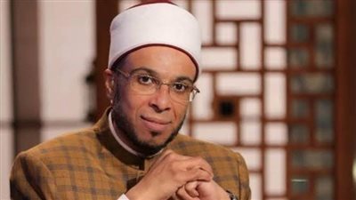 داعية عن الزوج الذي لا يستحمى: لم يكتمل إيمانه 