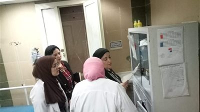 وكيل وزارة الصحة تحيل عاملين بوحدة صحية للتحقيق 