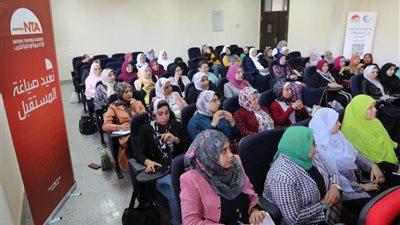 الأكاديمية الوطنية للتدريب تبدأ تدريب دفعة جديدة من برنامج المرأة تقود بالمحافظات 