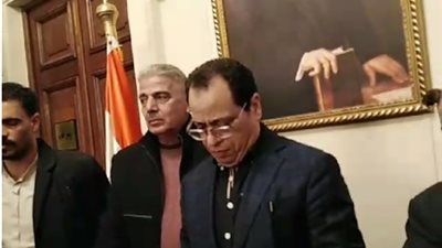 أعضاء بالهيئة الوفدية يعلنون الاعتصام في مقر الحزب لحين رحيل يمامة