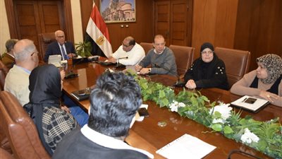 محافظ بورسعيد يبحث الاستعدادات النهائية لاستقبال أعياد النصر