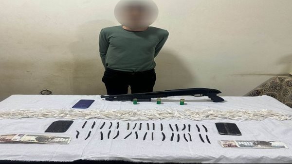 متهم والمضبوطات 