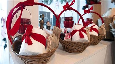 هدايا رأس السنة للمخطوبين.. اختر الهدية حسب برج حبيبك