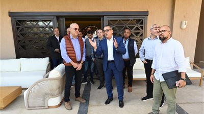 وزير الإسكان يتفقد الشريط النهري السياحي في أسوان الجديدة ويطالب بالصيانة الدورية للمشروعات