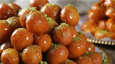 طريقة عمل لقمة القاضى بـ6 وصفات وزجاجة فارغة.. 7 أسرار للزلابية المقرمشة