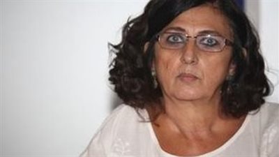 ماريان خوري تمازح الجمهور في ختام الدورة السادسة لمهرجان الجونة السينمائي