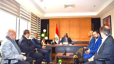 الإسكان تبحث إعادة استخدام مياه الشرب والصرف الصحي