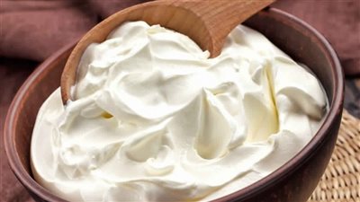 وفري فلوسك.. طريقة عمل الجبنة الكريمي فاطمة أبو حاتي بالزيتون والشطة