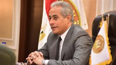 وزارة العمل تواصل تدريب الشباب من الجنسين في مجال التسويق الإلكتروني