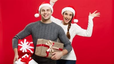 هدايا رأس السنة للبنات 2024.. أفكار غير تقليدية و10 رسائل رومانسية لكارت المعايدة 